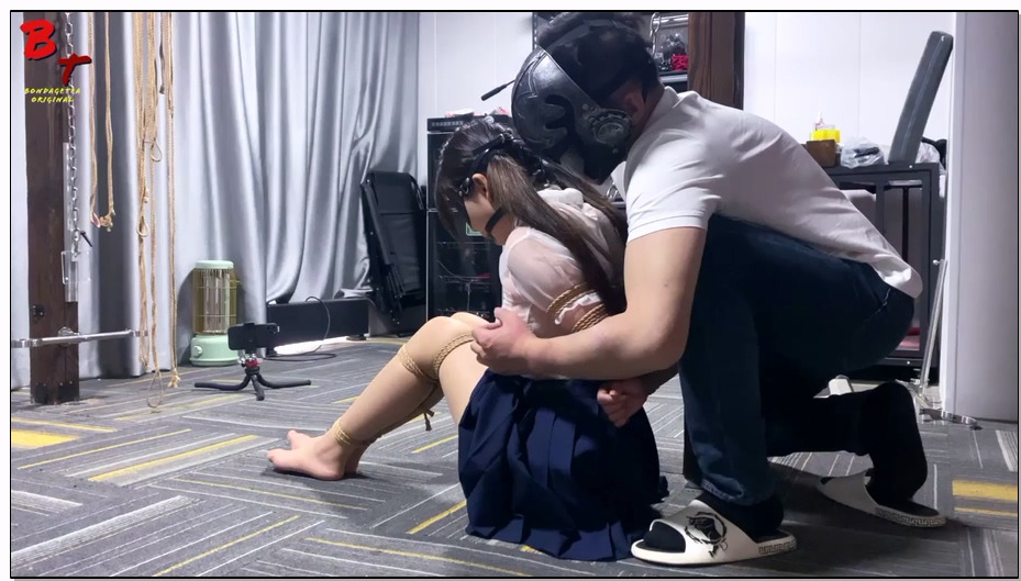 【绳精病】同学眼里的高冷校花放课后竟是老湿的紧缚玩具渐渐沉迷于被训练羞辱使用