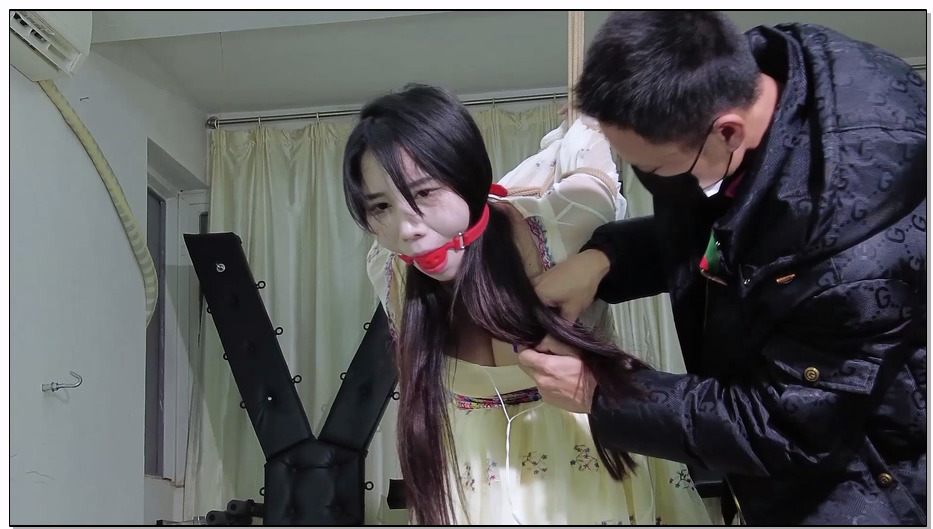 【樱束原创】挑战极限SP的小PP 妮娜自认自己臀部肉结实耐造，要求挑战极限SP