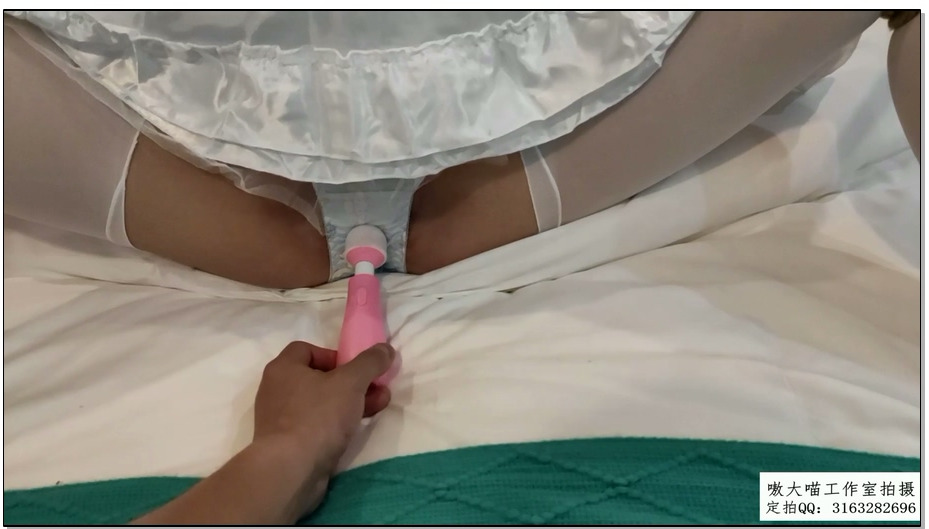 【嗷大喵】被绑架贩卖的二次元少女2 之魔法少女受难记 二次元少女身穿OL制服+索拉卡co… 