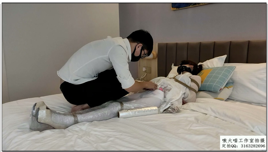 【嗷大喵】萝莉遇险记 2 小清新画风 双马尾碎花裙轻lo妹妹被日式紧缚+并腿缚+被胶布封…