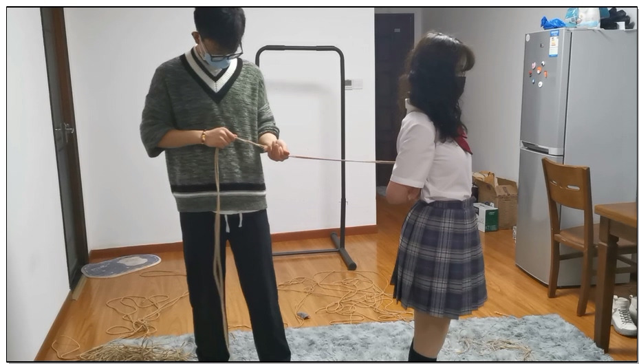 【奥特曼】诗诗和她的朋友逃脱
