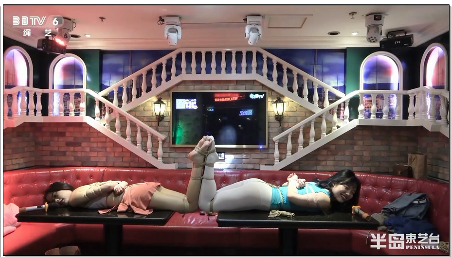 【半岛束艺】服务员乱入，KTV双星陷入尴尬，对虾造型暴露无遗