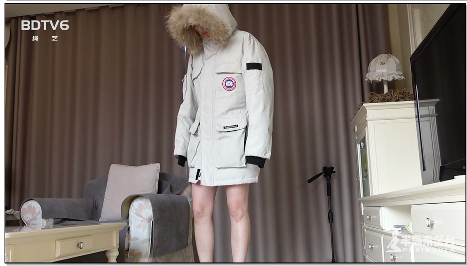 【半岛束艺】美国客户定拍：羽绒服里的美体脱缚挑战